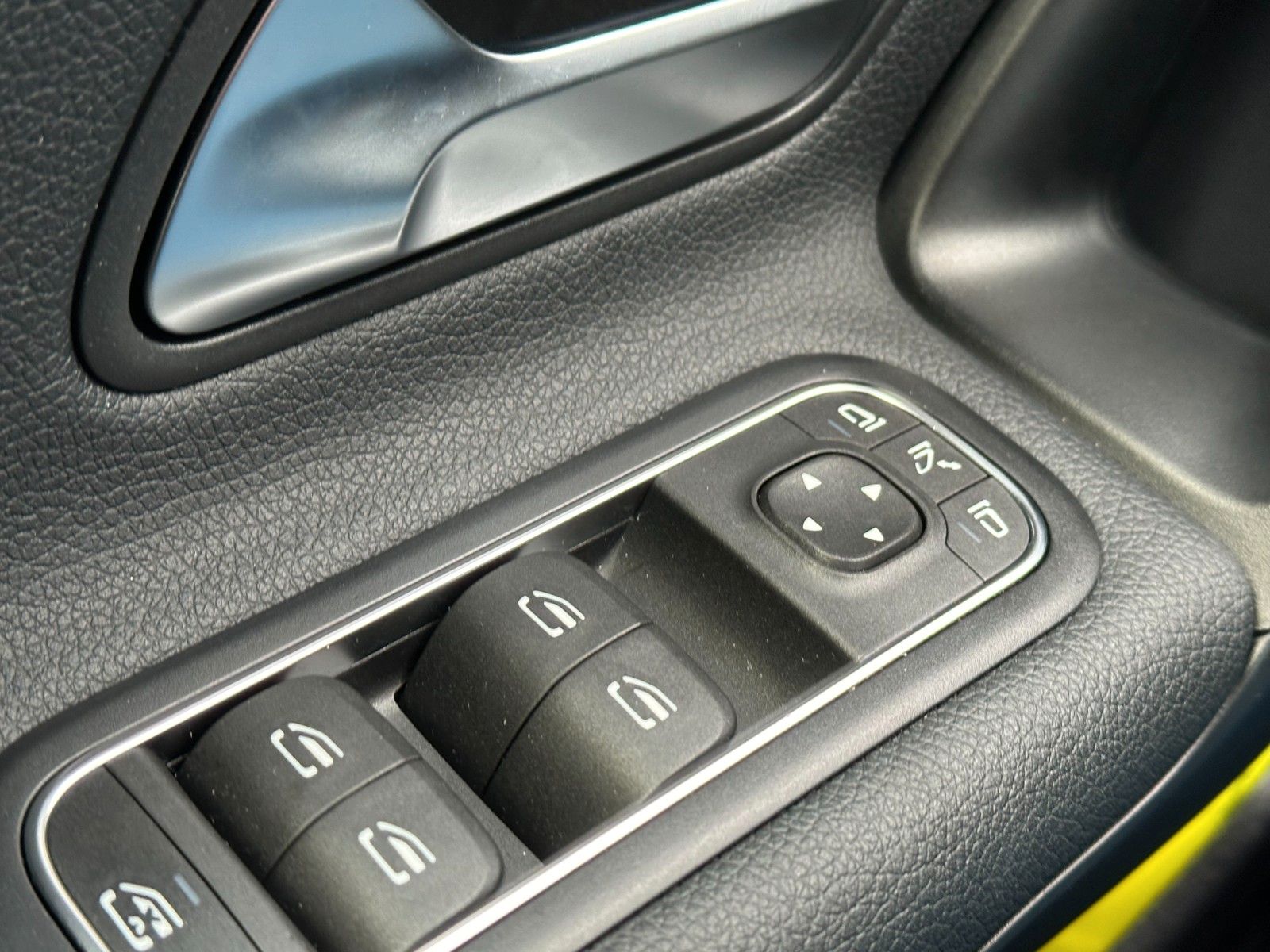 MERCEDES-BENZ CLASSE A 180 D BUSINESS LINE 8G-DCT - Image 12