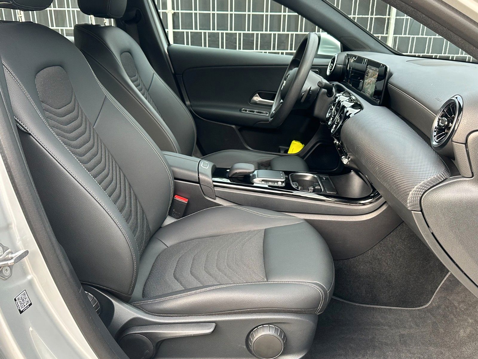 MERCEDES-BENZ CLASSE A 180 D BUSINESS LINE 8G-DCT - Image 11