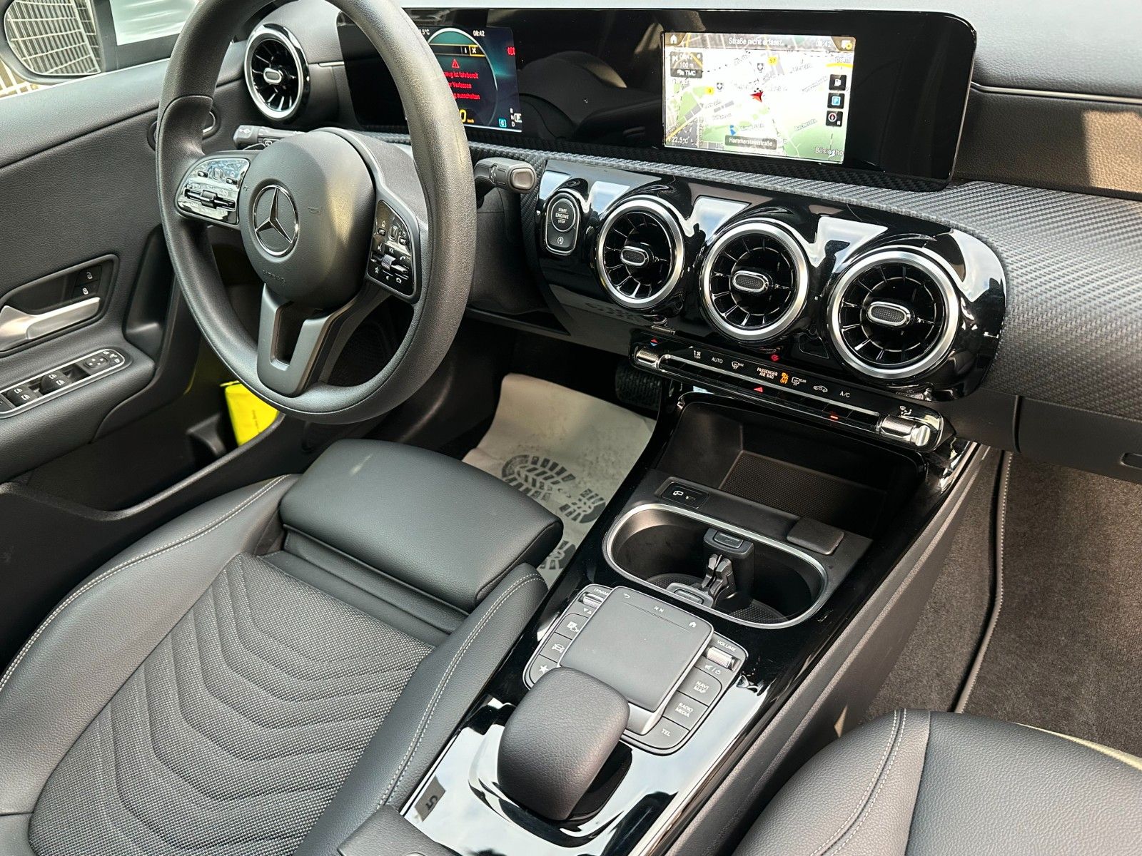 MERCEDES-BENZ CLASSE A 180 D BUSINESS LINE 8G-DCT - Image 17