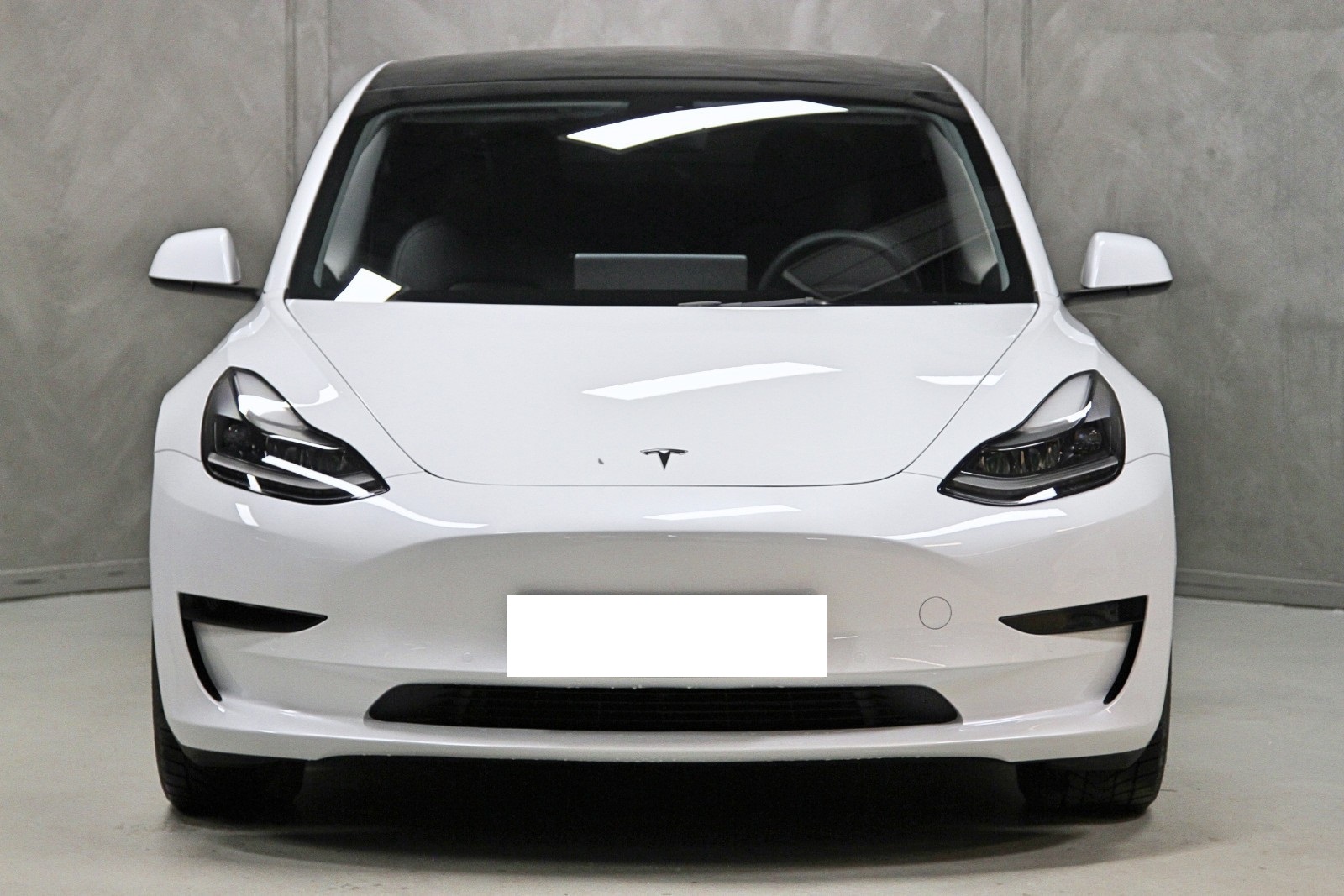 TESLA MODEL 3 LONG RANGE DUAL MOTOR - Image 16