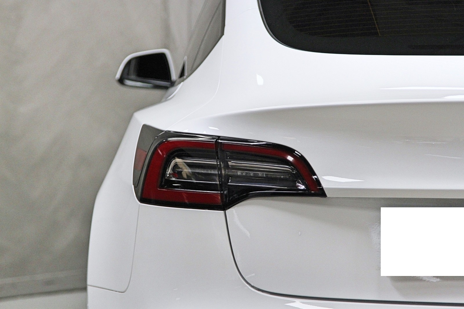 TESLA MODEL 3 LONG RANGE DUAL MOTOR - Image 19