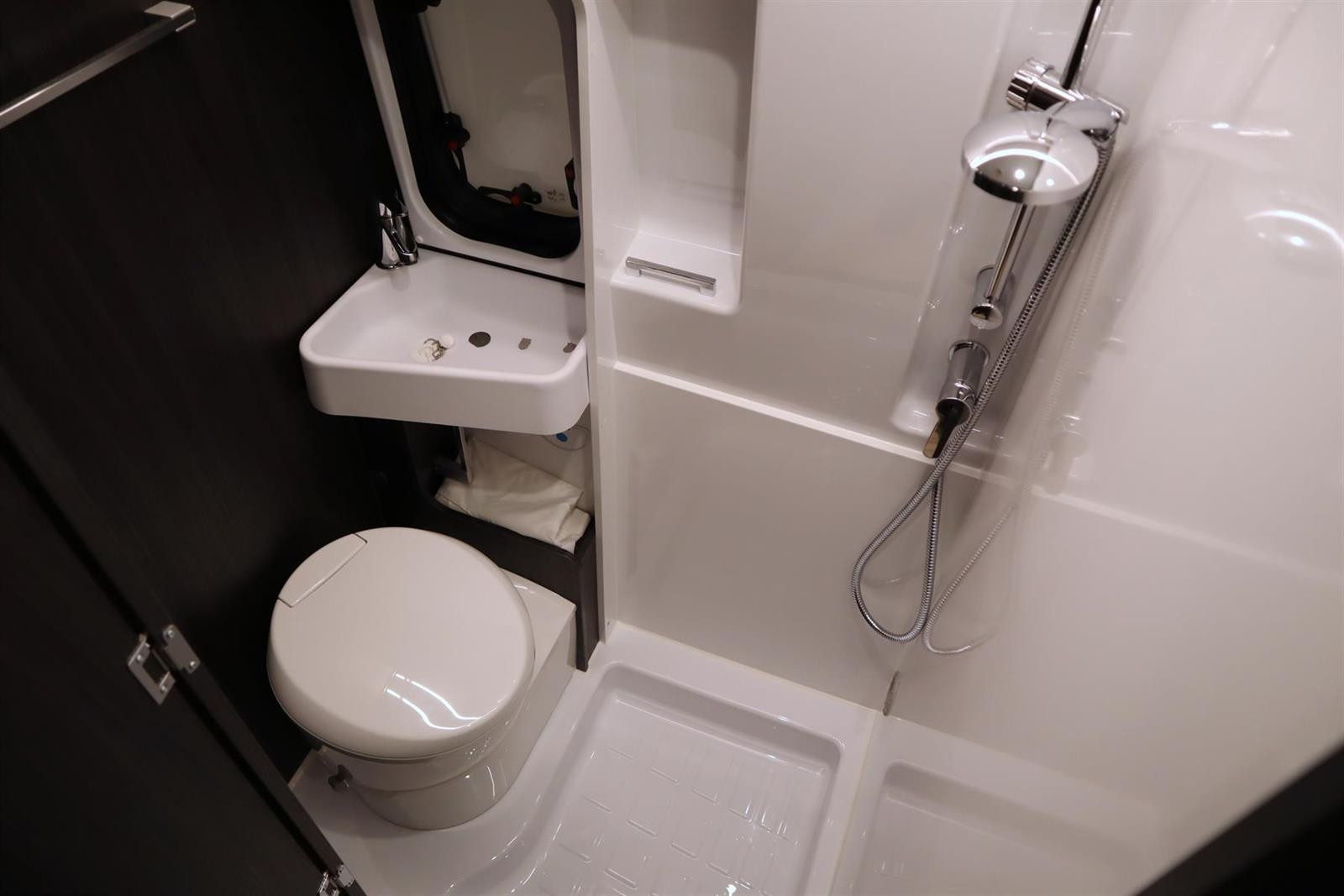 BENIMAR BENIVAN B120 - 4 COUCHAGES - Image 16